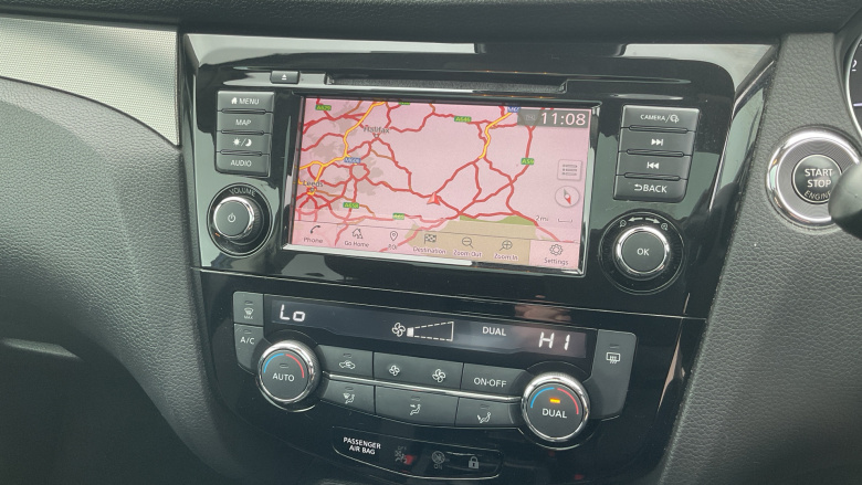 Nissan Qashqai 1.3 DiG-T N-Connecta 5dr Petrol Hatchback